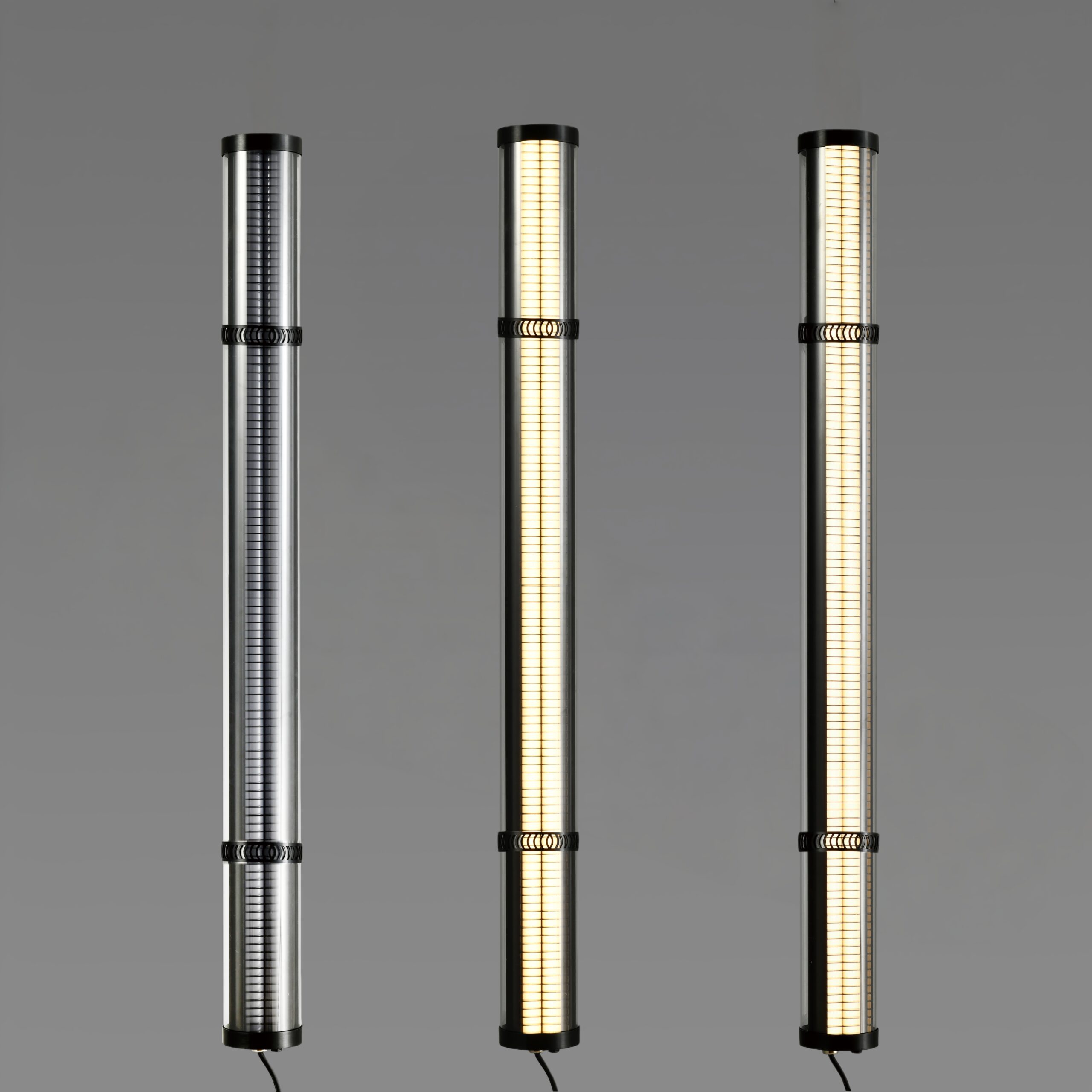 MANI Architectural tubular luminaire with linear directional emission and glare-controlled optic
