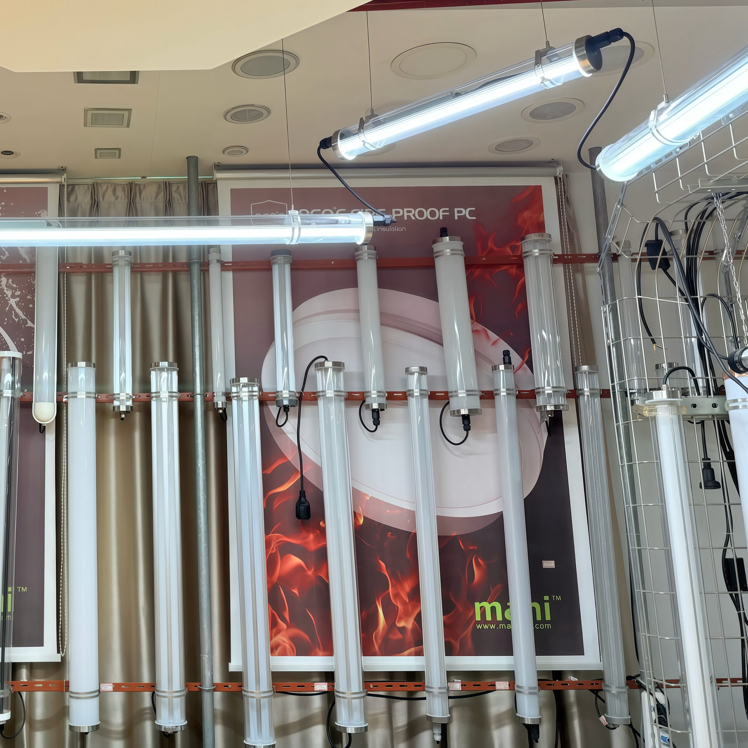 MANI IP67 IP69K IK10 commercial industrial transparent tubular light waterproof