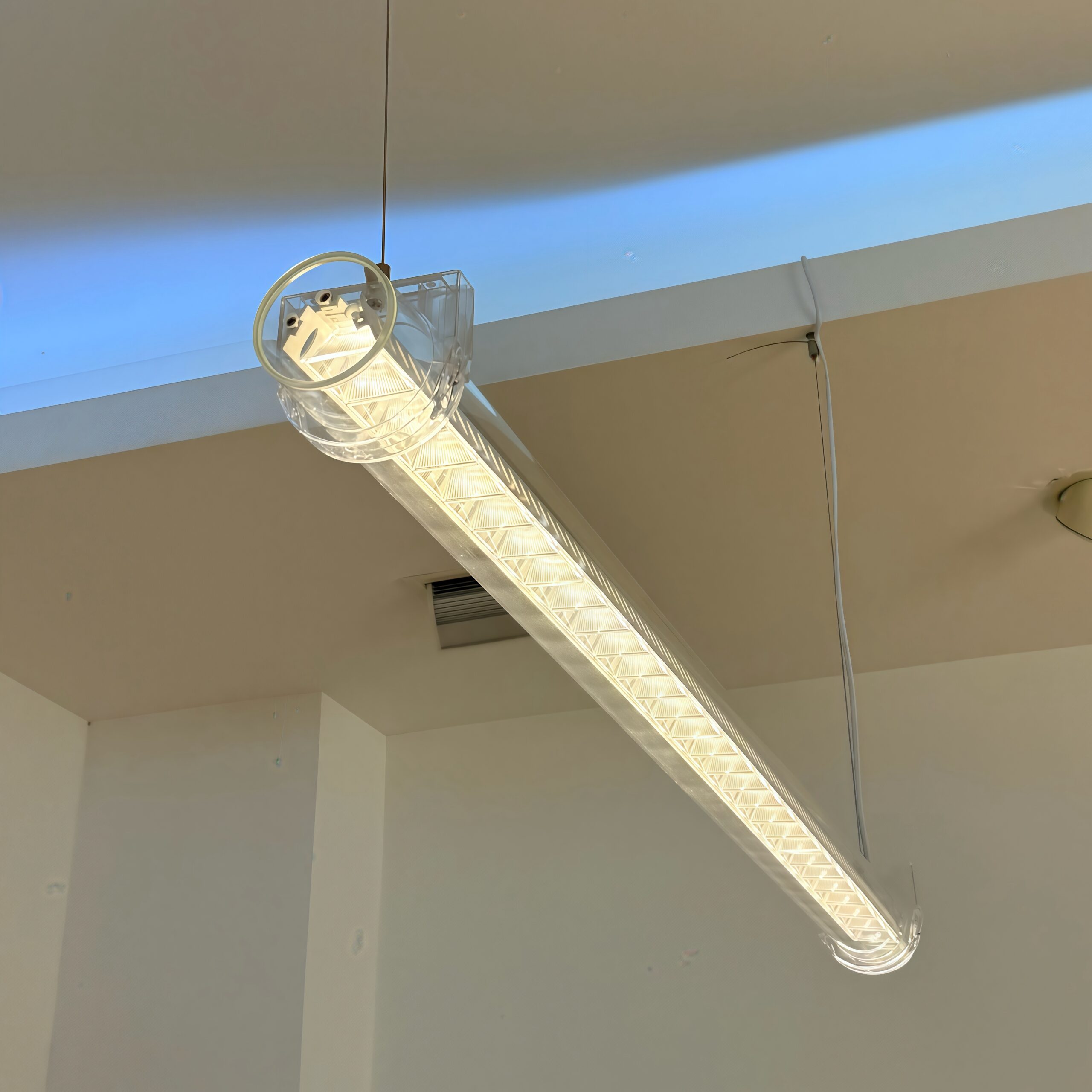 MANI fully transparent tubular luminaries