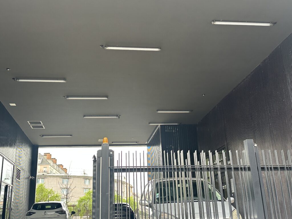 IP65 tubular lighting installed in a commercial parking garage