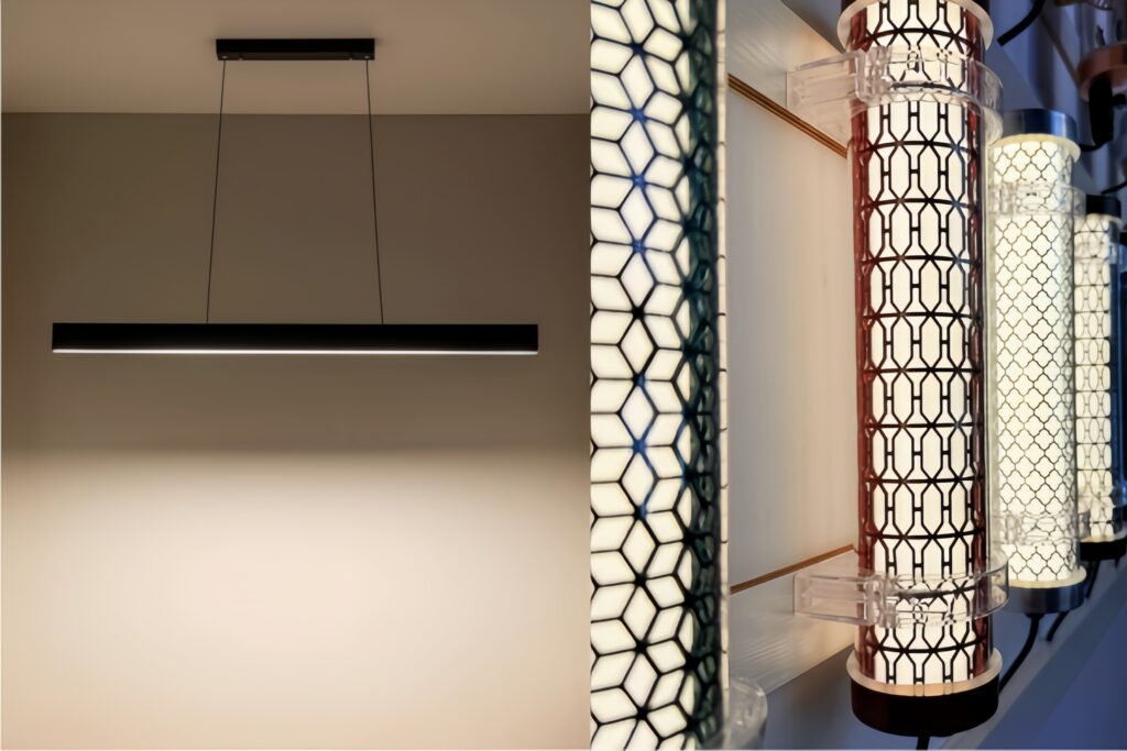 Different light distributions of tubular and linear lighting